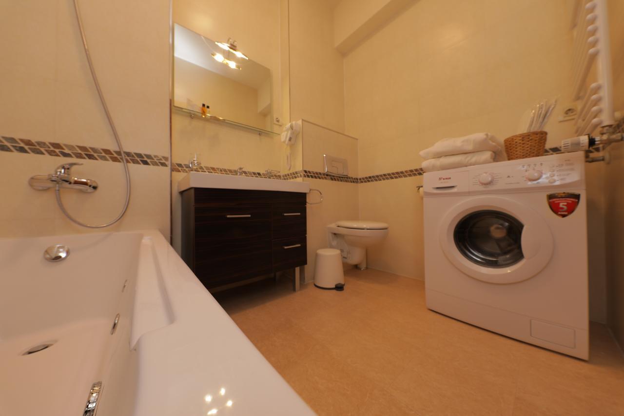 Penthouse Orhideea Aparthotel Bukarest Exteriör bild