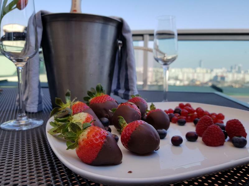 Penthouse Orhideea Aparthotel Bukarest Exteriör bild