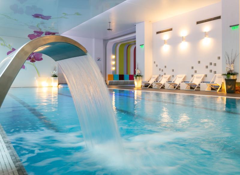 Penthouse Orhideea Aparthotel Bukarest Exteriör bild